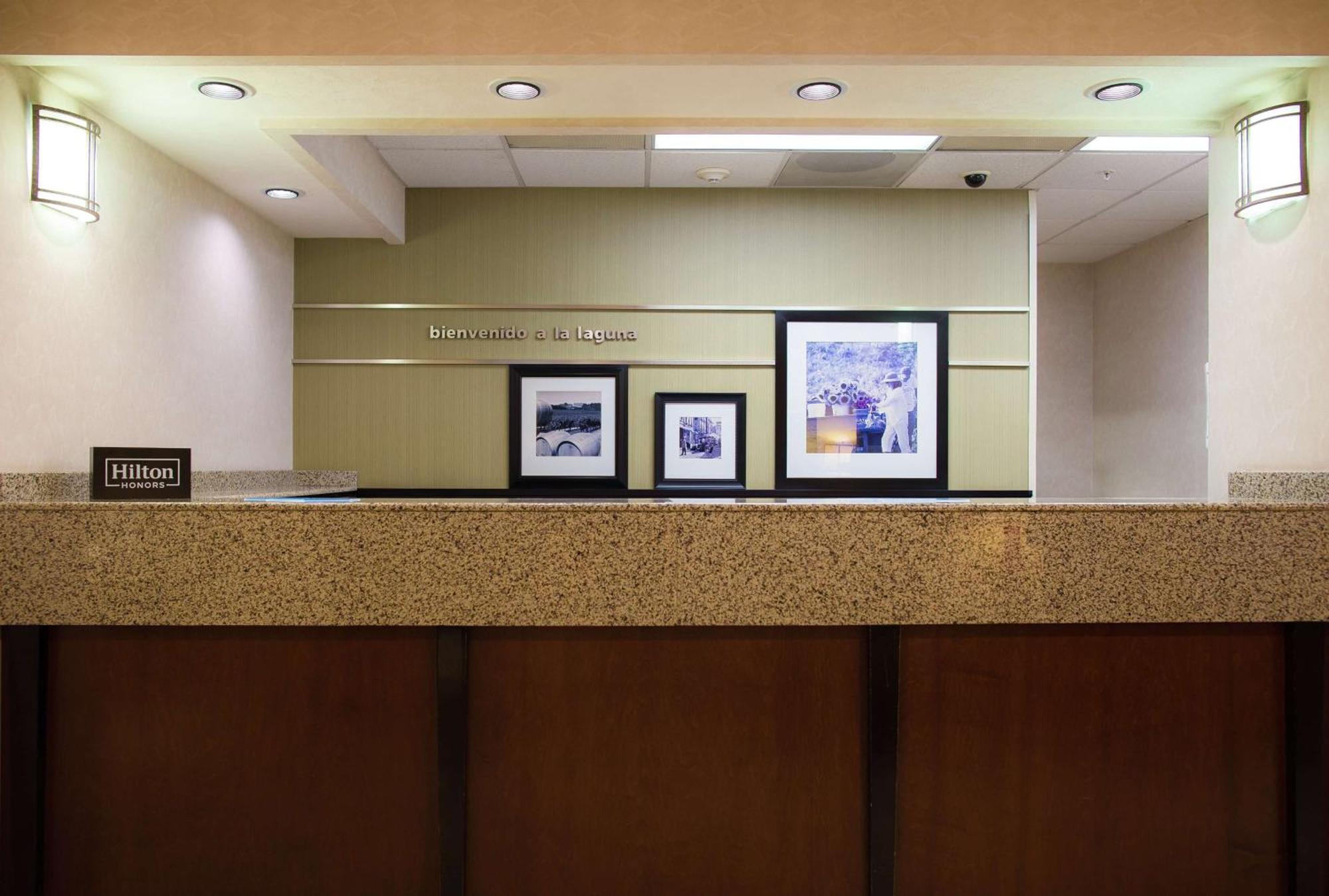 Hampton Inn Torreon Airport-Galerias Eksteriør billede